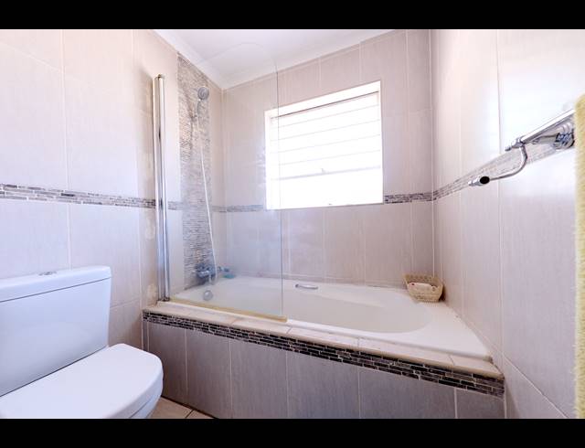 3 BEDROOM TOWNHOUSE FOR SALE IN BUCCLEUCH